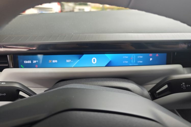 Used Lynk & Co Z10 2025 95 kWh 766 km Range Rear-Wheel Drive Max