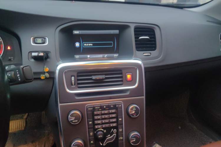 Used Volvo S60 2012 T5 Comfort Edition