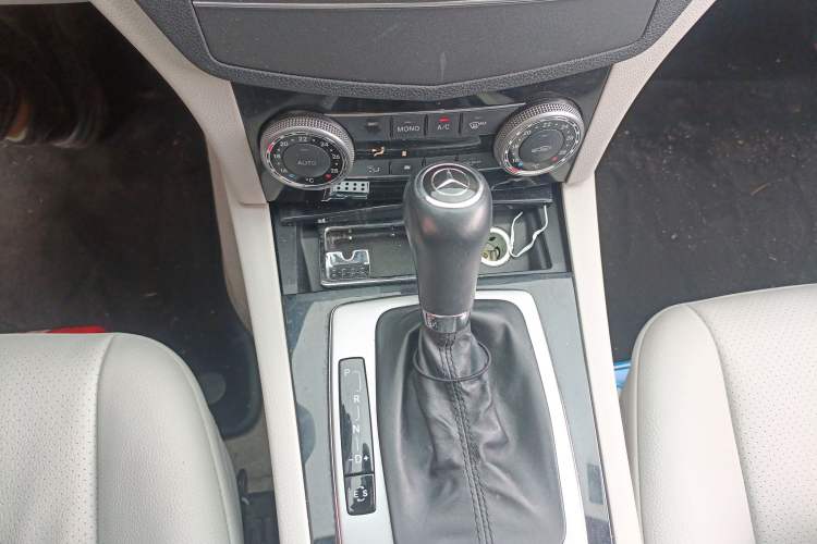 Used Mercedes-Benz C-Class 2010 C 180K Classic model Gear Lever