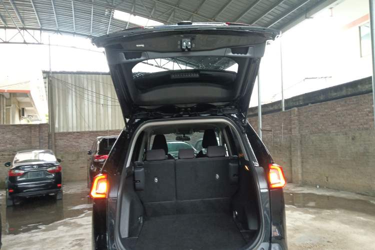 Used Toyota Wildlander 2022 2.0L CVT Two-Wheel Drive Leading Edition
