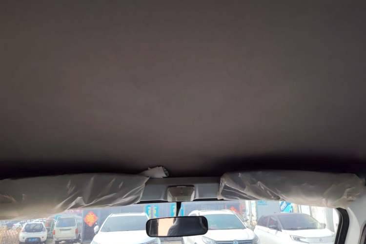 Used Wuling Zhiguang 2020 1.2L Practical Model China VI LSI