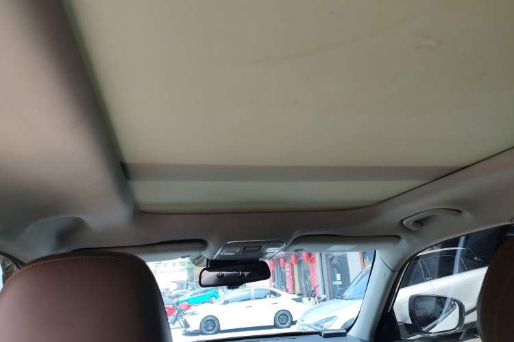 Used Geely Auto Emgrand X7 Sport 2016 1.8TD Automatic ZhiZun Version Headliner