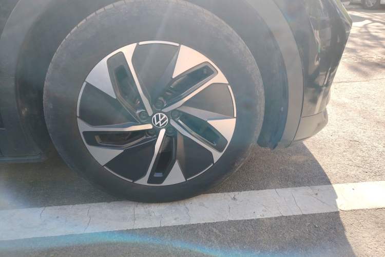 Used Volkswagen ID.4 CROZZ 2024 Pure Edition Limited Edition Right Front Wheel Hub