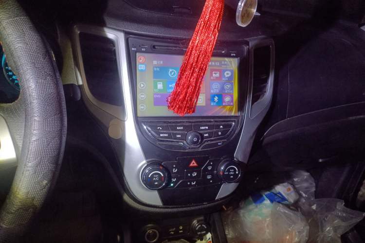 Used CHANGAN CS35 2014 1.6L Manual Luxury Model China IV Standard