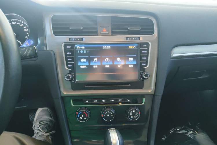 Used Volkswagen Golf 2017 230TSI Automatic Luxury Million-Vehicle Commemorative Edition
