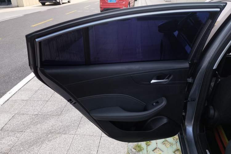 Used Roewe i5 2023 1.5L Manual Comfort Edition
