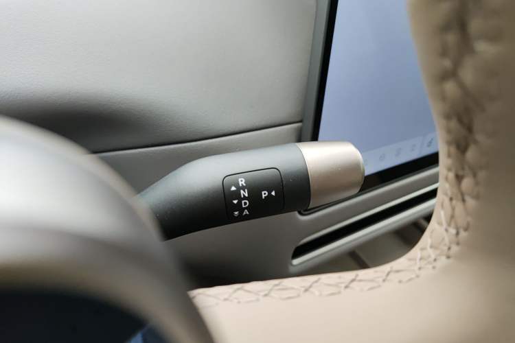 Used Li Auto Li Auto i8 2025 Model Standard Version
