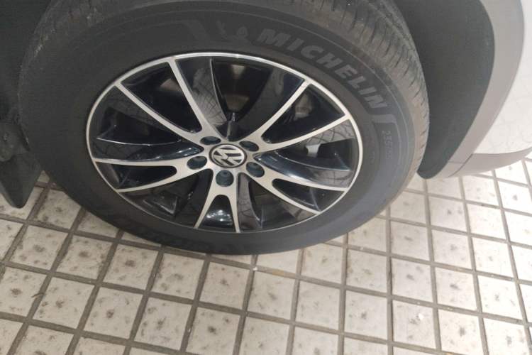 Used Volkswagen Tiguan L 2016 300TSI Automatic All-Wheel Drive Luxury Edition