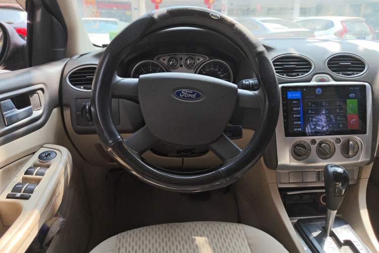 Used Ford Focus 2009 Sedan 1.8L Automatic Fashion Edition