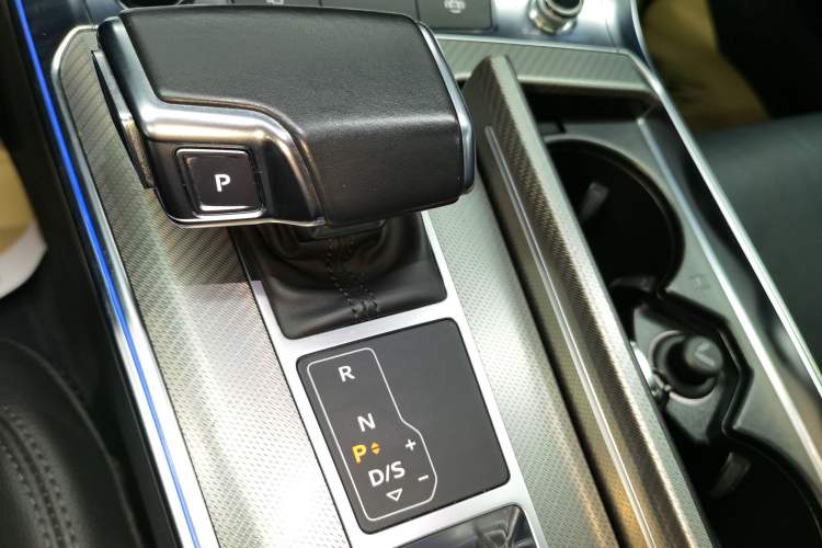 Used Audi A6L 2021 40 TFSI Luxury Prestige Edition Gear Lever