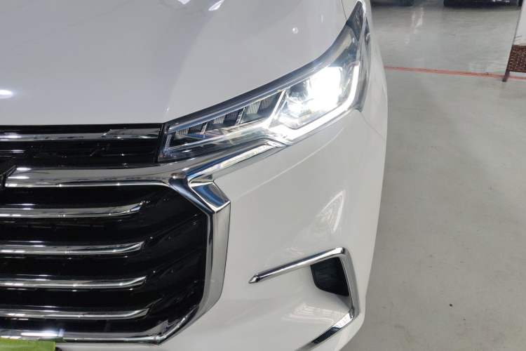 Used SAIC MAXUS G20 2023 Facelifted ES 2.0T Gasoline Automatic Value Edition