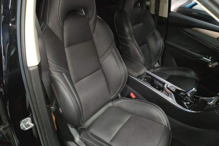 Used Lynk & Co 01 2017 2.0T Two-Wheel Drive Pro Edition
