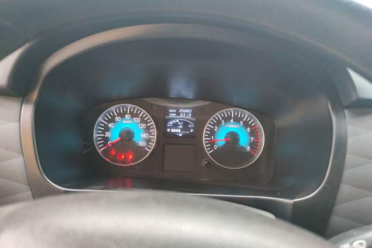 Used Jinbei Gold Hiace M Classic 2022 1.5L Engineering Lion Passenger Vehicle 5 Seats