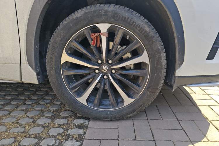 Used Toyota Crown Kluger 2021 2.5L HEV Four-Wheel Drive Flagship Edition Right Front Wheel Hub