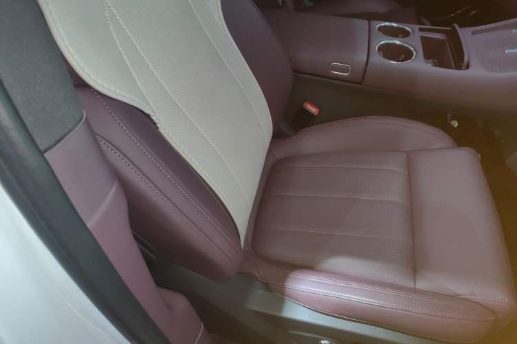 Used VOYAH FREE 2025 Model FREE+ Rear-Drive Qiankun Edition
