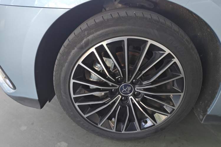 Used BYD Han 2023 DM-i Champion Edition 121KM Prestige Model