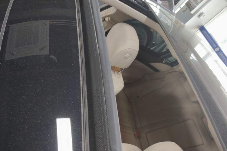 Used Mercedes-Benz S-Class 2014 S 320 L Business Model Roof