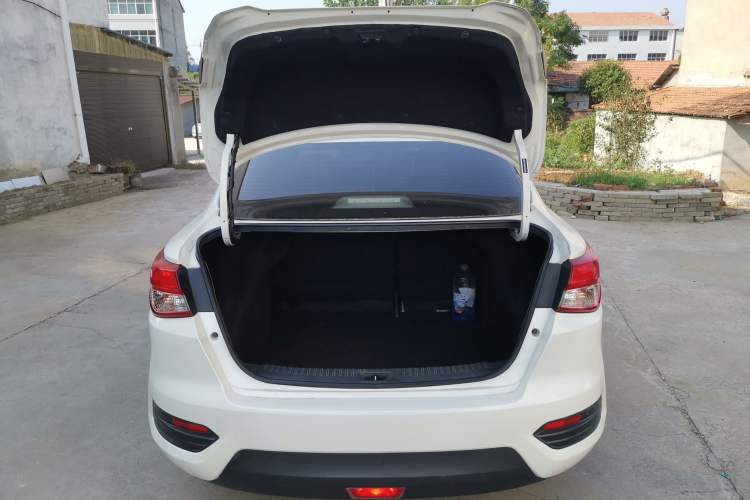 Used Nissan Lannia 2021 1.6L CVT Cool Edition