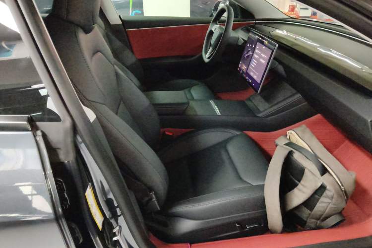 Used Tesla Model 3 2023 Rear-Wheel-Drive Version Right Front Seat