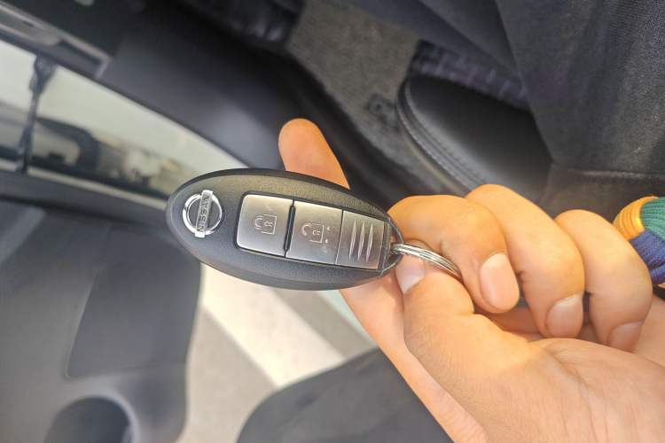 Used Nissan Tiida 2019 1.6L CVT Smart Drive Version China VI Standard