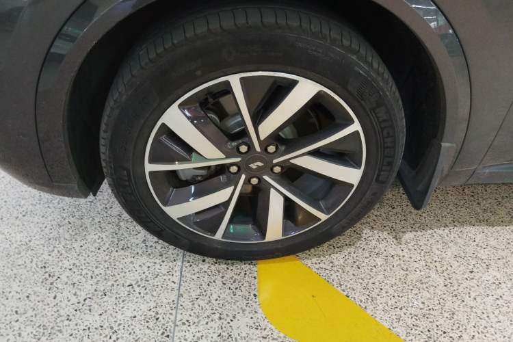 Used Li Auto L8 2023 Air model