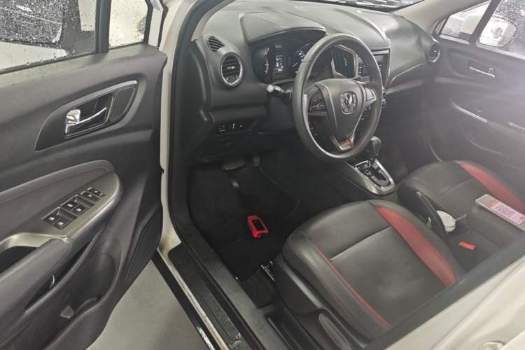 Used CHANGAN CS15 2016 1.5L Automatic Fashion Edition
