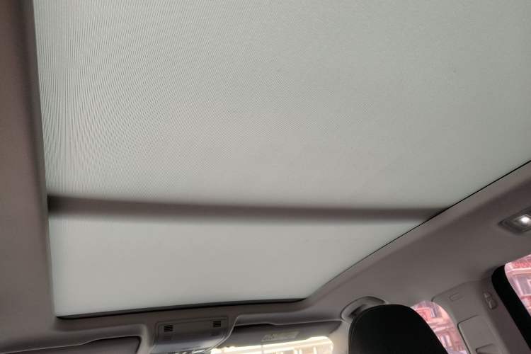 Used Volkswagen Tayron 2019 Teramont Edition 280TSI Two-Wheel Drive Luxury Model China VI Standard Headliner