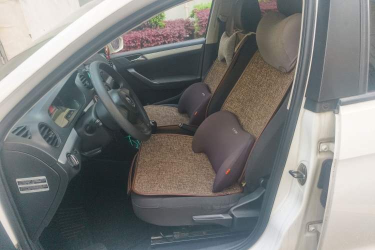 Used Volkswagen Jetta 2013 1.6L Manual Comfort Model
