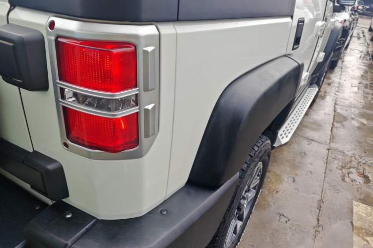 Used BAIC Off-Road BJ40 2016 40L 2.3T Automatic All-Wheel Drive Premium Edition