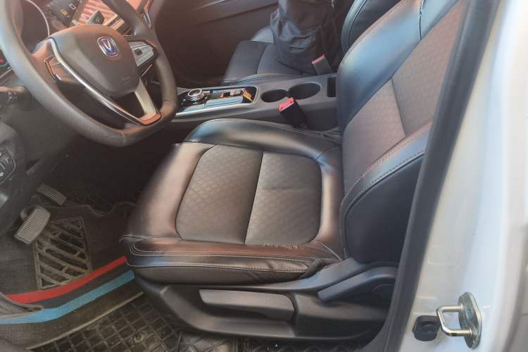 Used Changan Eado New Energy 2022 EV460 Smart Ride-Hailing Edition – Lithium Iron Phosphate
