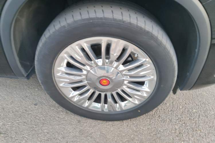 Used Hongqi LS7 2022 4.0T Elegant Flagship Edition 6 Seats Right Front Wheel Hub