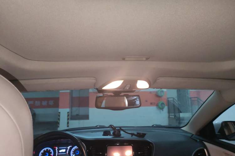 Used Fiat Viaggio 2012 1.4T Automatic Luxury Edition
