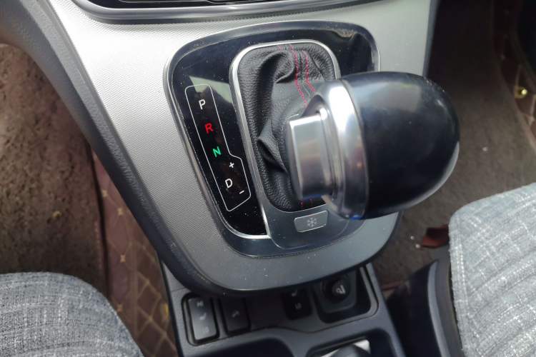 Used Haval H6 2015 Sport Edition 1.5T Automatic Two-Wheel Drive Luxury Model