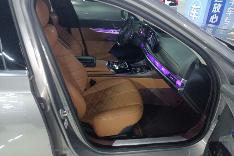 Used BMW 7 Series 2023 735Li Luxury Package
