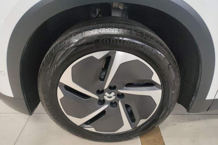 Used Nio ES8 2023 75 kWh Left Front Wheel Hub