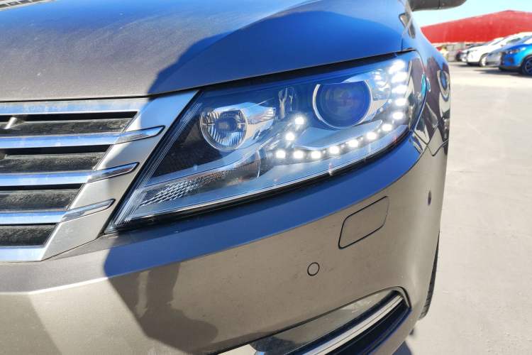Used Volkswagen FAW-Volkswagen CC 2013 1.8TSI Luxury Model Left Front Headlight