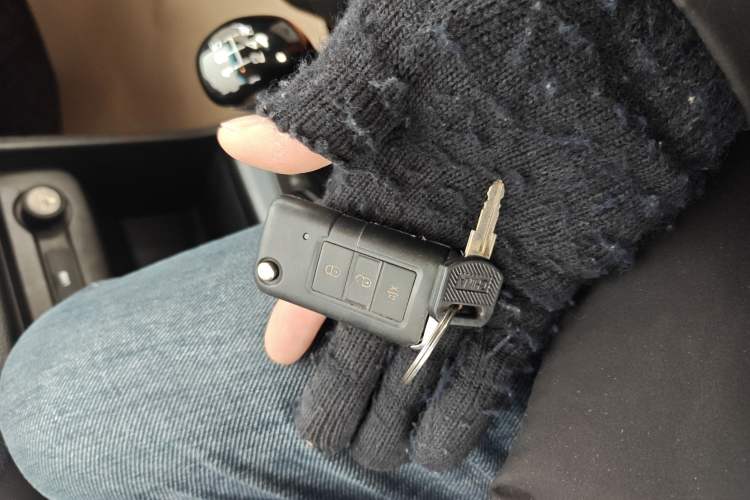 Used Baojun 310 2016 1.2L manual Comfort trim level
