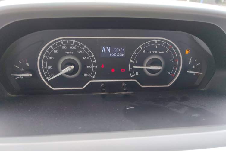 Used SAIC MAXUS Xintu V80 