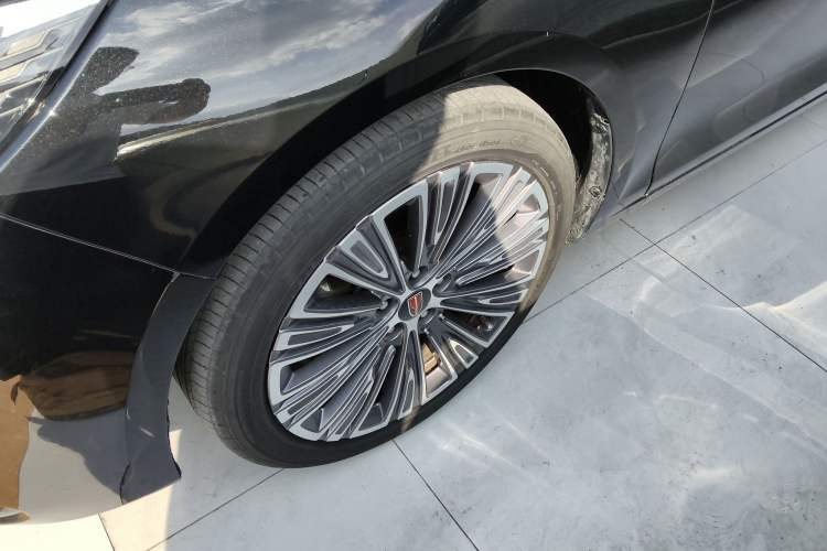 Used Hongqi H5 2022 Classic Model 1.8T Automatic Smart Connect Flagship Edition
