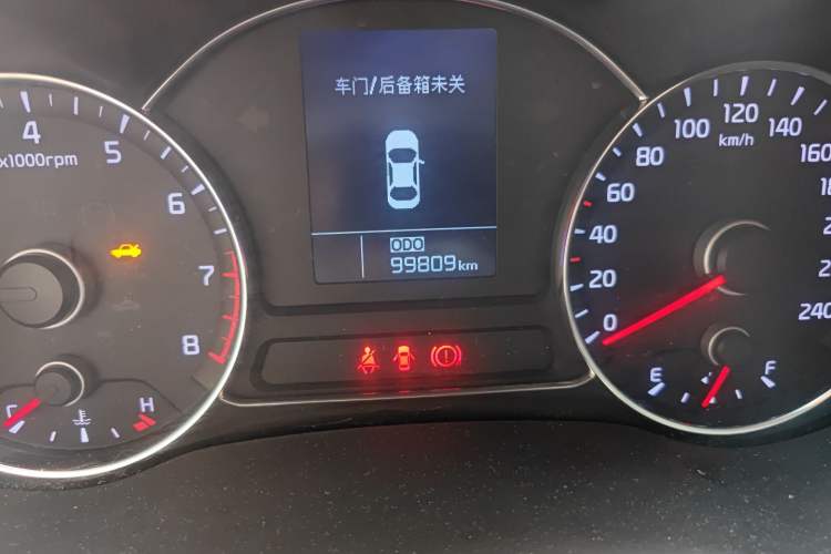 Used Kia K3 2015 1.6L Manual GL Odometer Close Up