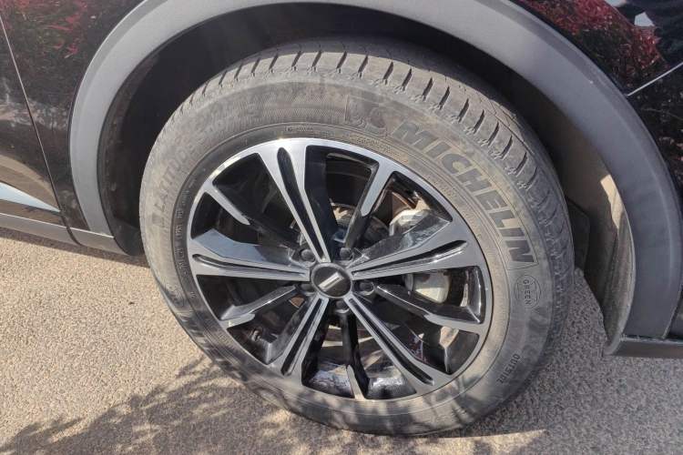 Used Wey VV6 2020 2.0T Two-Wheel Drive Smart Protection+ Right Front Wheel Hub