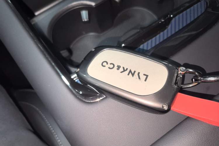 Used Lynk & Co 10 EM-P 2025 Model 120 Four-Wheel Drive Ultra Vehicle Key