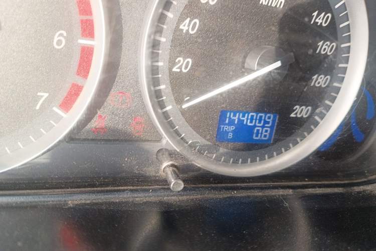 Used HYOSOW H2 2016 H2E 1.5L Elite Model BJ415B Odometer Close Up