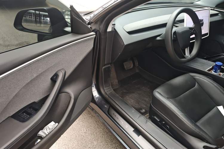 Used Tesla Model 3 2023 Rear-Wheel-Drive Version