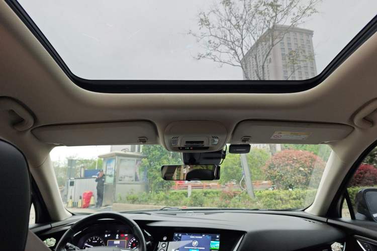 Used Buick Envision 2021 Encore Plus 652T Five-Seat All-Wheel-Drive Luxury Model
