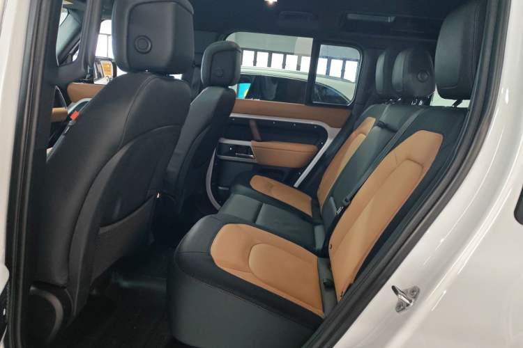 Used Land Rover Defender 2024 110 3.0T P400 X-DYNAMIC HSE
