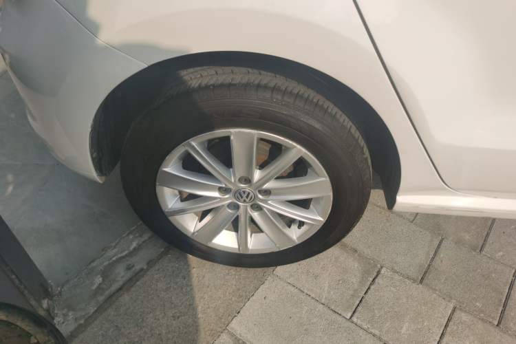 Used Volkswagen Polo 2014 1.6L Automatic Comfort Edition Exterior 5