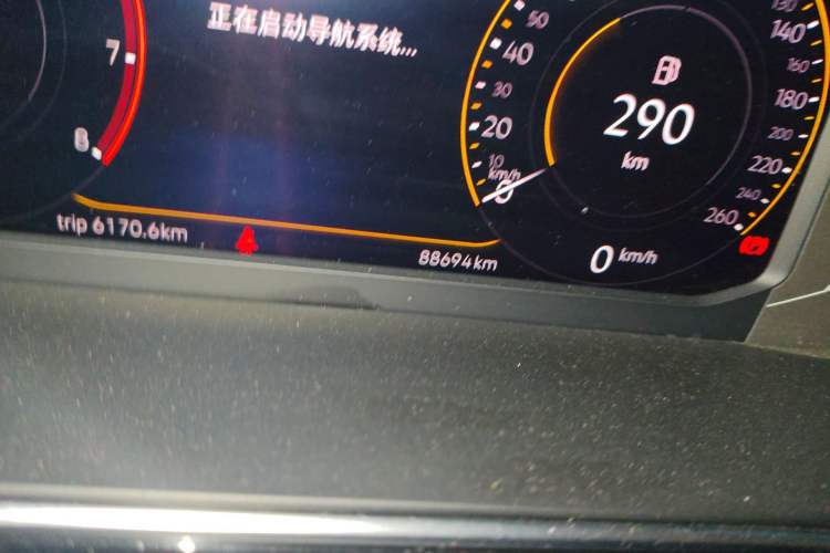 Used Volkswagen Tiguan L 2022 330TSI Automatic Two-Wheel Drive Smart Edition Odometer Close Up