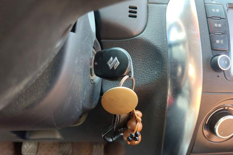 Used Suzuki SX4 2013 1.6L Manual CoolRide Model
