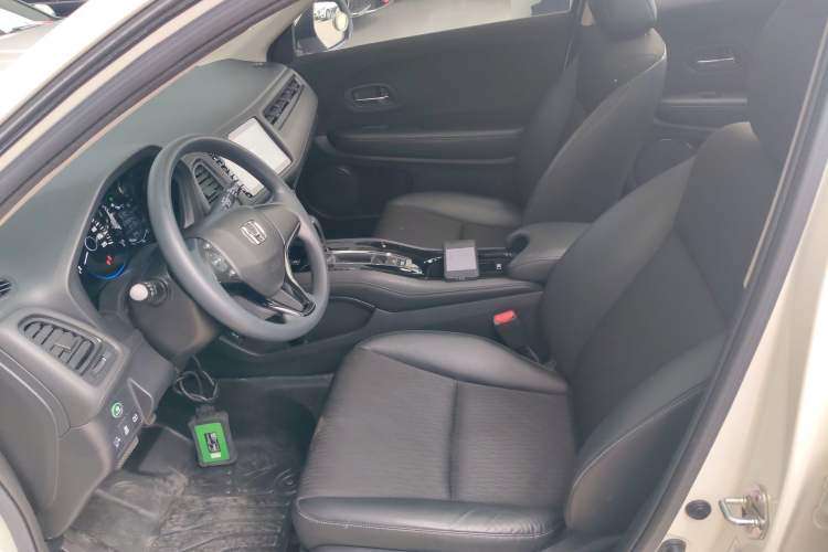 Used Honda Vezel 2020 1.5L CVT Pioneer Edition Left Front Seat